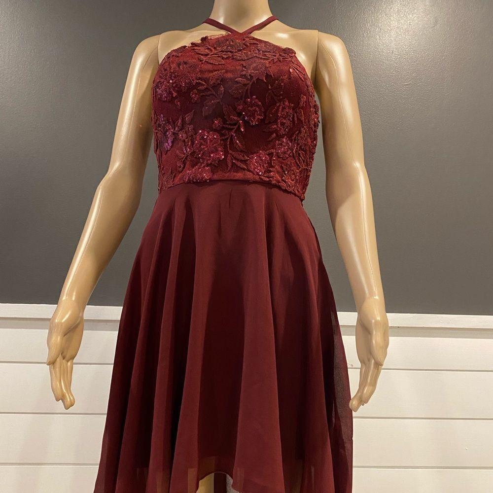 SPEECHLESS DRESSED - Picture 3 of 6